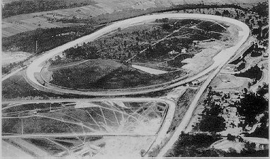 Vu aérienne de l'autodrome de Linas - Montlhéry
