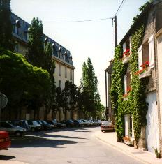 La Place de la Souche � Montlh�ry